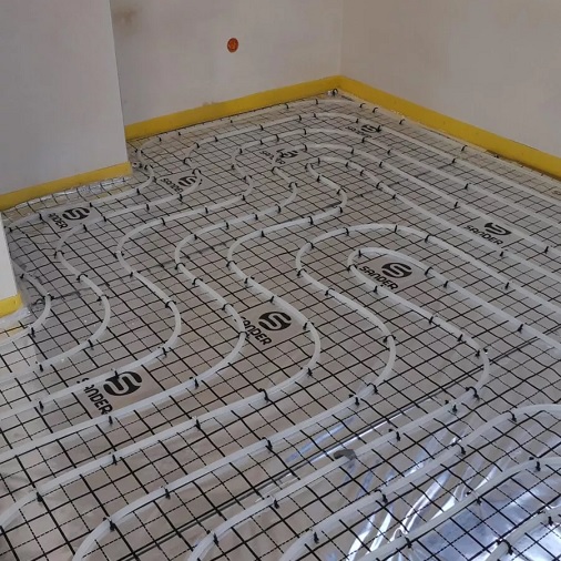 ogrzewanie podłogowe w bloku